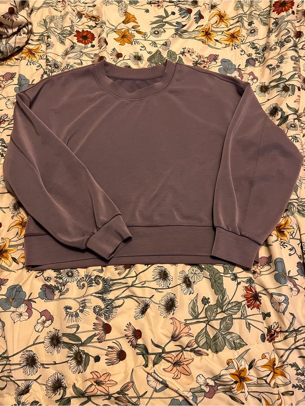 lululemon athletica Softstreme Perfectly Oversized Cropped Crew -light purple-